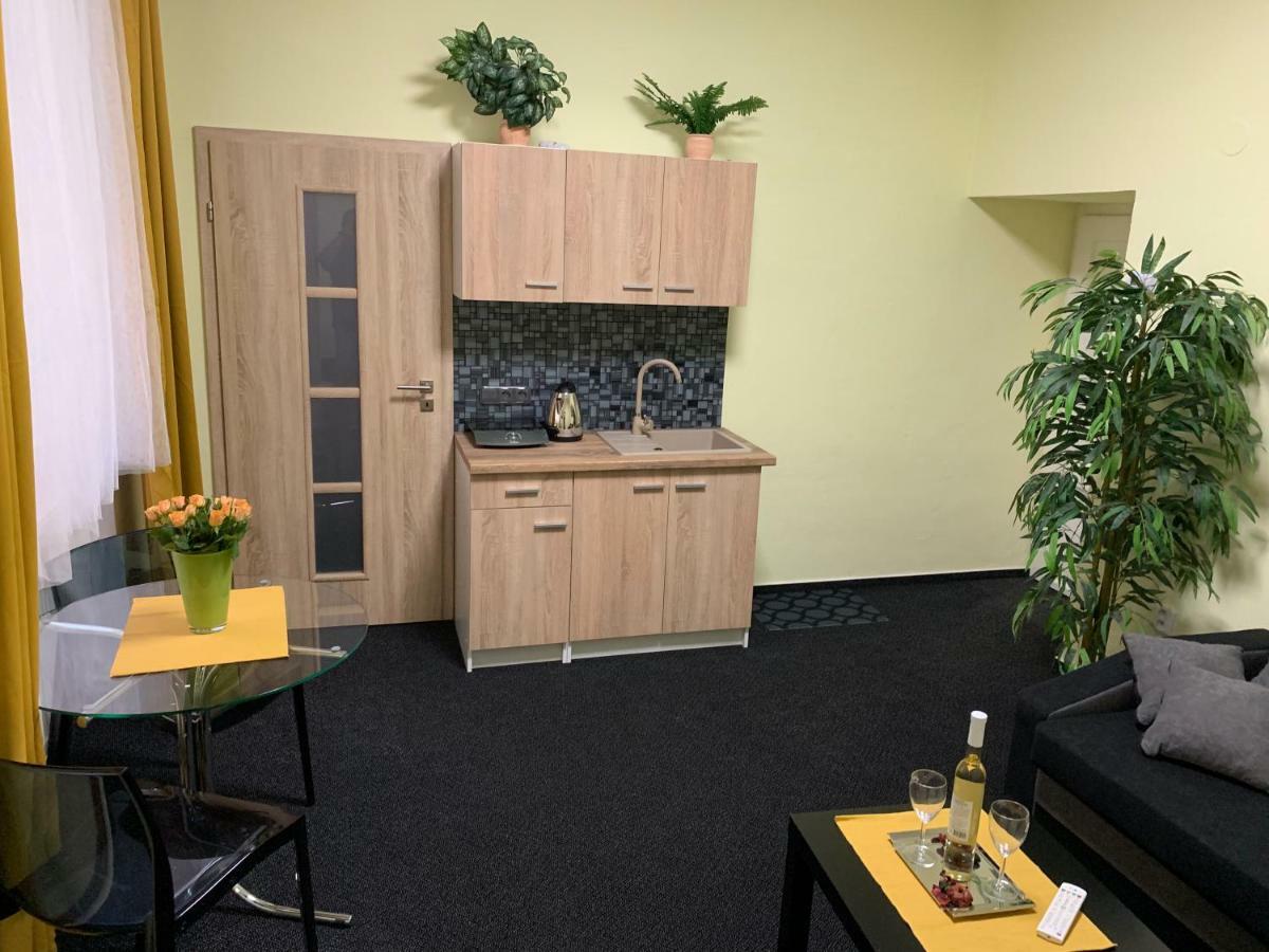 Apartmán Alesta Bruntál Esterno foto