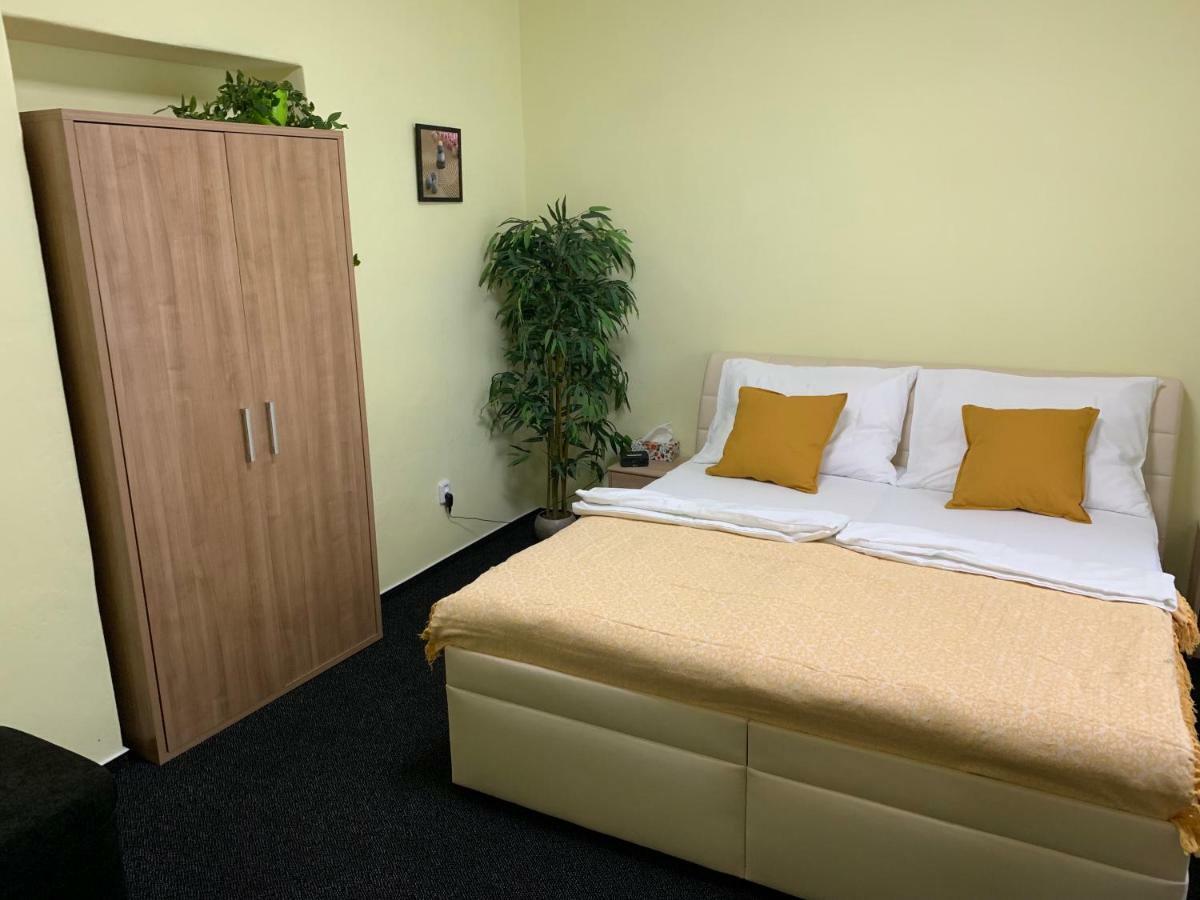 Apartmán Alesta Bruntál Esterno foto